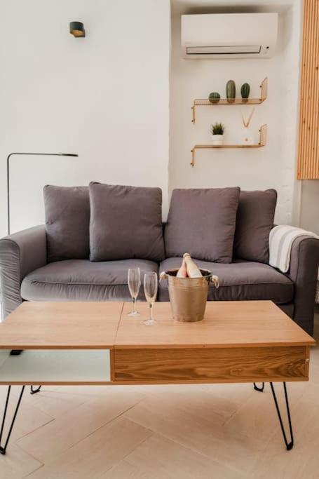 Compleet En Modern Appartement In Het Authentieke Stadshart Villajoyosa Esterno foto